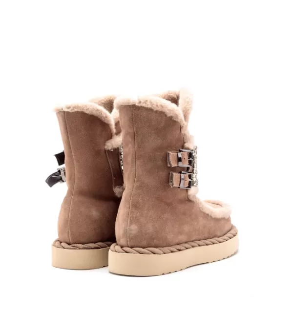 comprar_botin_con_pelo_y_adorno_2-1.webp Botines Planos*Alma en Pena Comprar Botin Con Pelo Y Adorno